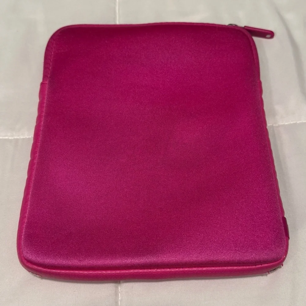 Incase Sleeve for 9-inch Tablet